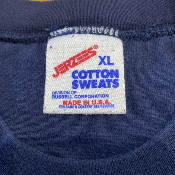 Vintage Crewneck - Picture 3 of 3